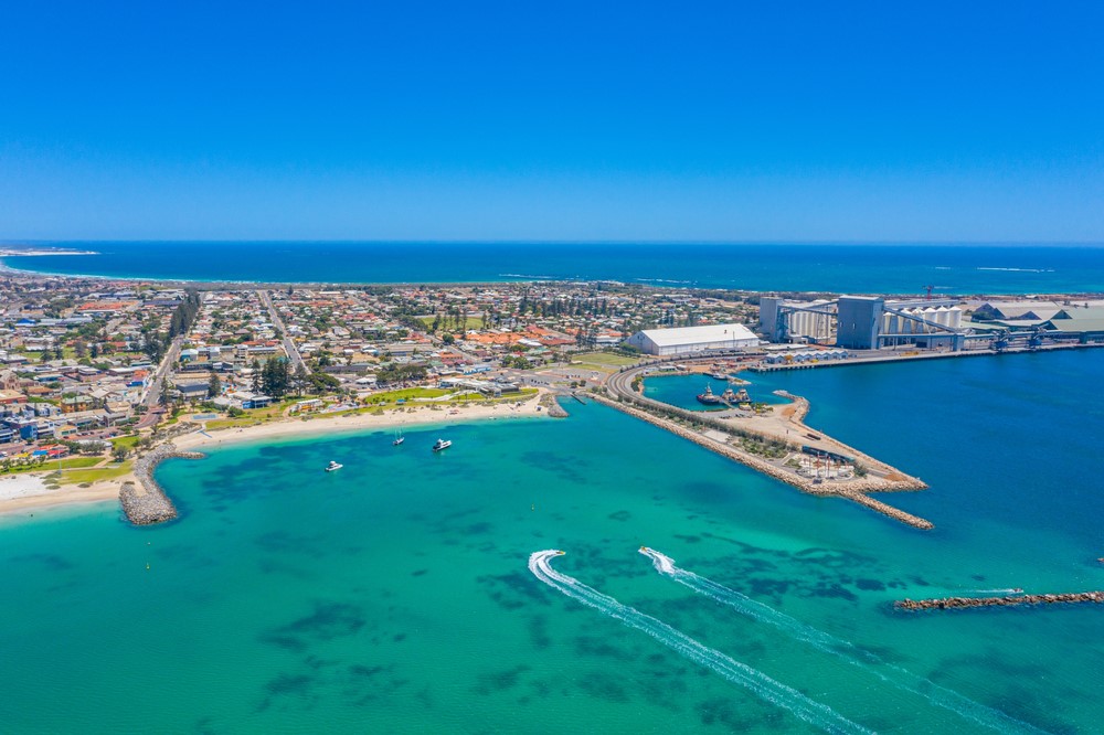 Perth to Geraldton Road Trip | Scenic Stops & Itinerary